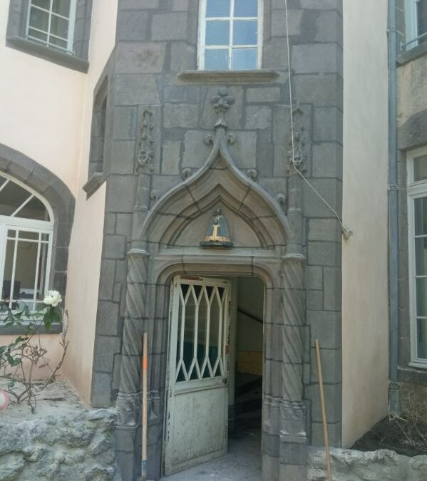 Projet de restauration de façade en pierres anciennes